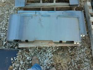 lot 128 image: YINTATECH 14� Universal Quick Attach Mount Plate