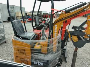 RT12R MINI EXCAVATOR