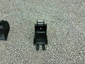 lot 69 image: 200mm Bucket-12EX-D08