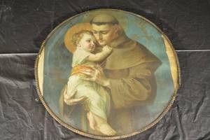lot 230 image: Round Religious Plaque - Brown-Robed Figure Holding Child