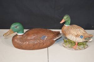 lot 247 image: ZAVORI Mallard Duck Decoy Pair - Hand-Carved Wood Display Ducks, Green Heads