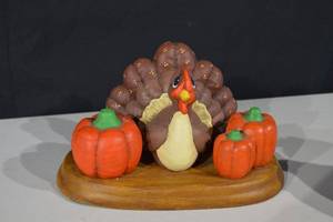 lot 266 image: Turkey Figurine with Pumpkins on Wood Base - Thanksgiving Decor