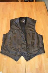 lot 273 image: ARSCO Tailored Leather Vest - Black, Size M - Made in India