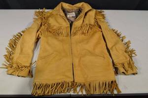 lot 279 image: Buckskin Fringe Leather Jacket - Size 20
