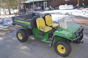 lot 4 image: John Deere Gator TX 4x2 - 2-Seater Utility Vehicle with Windshield 257.2 hours