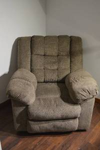 lot 291 image: Recliner Chair - Brown Fabric Upholstery, Cushioned Back & Padded Armrests