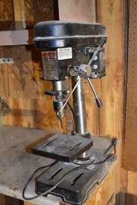 lot 334 image: Duracraft 40831 Drill Press - 8-Inch Swing, 12-Inch Chuck, 14 HP, 115V, 3 Speeds