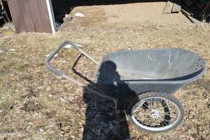 lot 403 image: Wheelbarrow - Two-Wheel Garden Cart with Steel Frame, Grey Tub