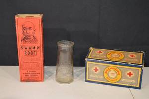 lot 113 image: Dr. Kilmers Swamp Root Box, Urine Specimen Bottle & Red Cross Cotton Large Size
