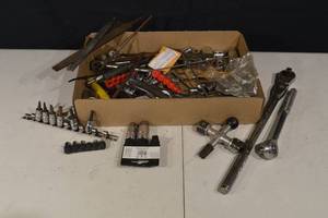 lot 133 image: Socket Set & Hand Tools - Sockets, Bits, and T-Handle