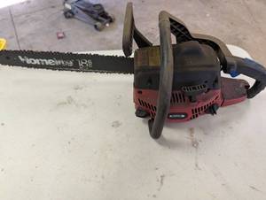 lot 60 image: Homelite Z3850b Chainsaw - 18in Bar, Gas-Powered