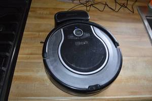 lot 173 image: Shark RV750 NL Robotic Vacuum Cleaner 14.4V