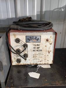 lot 88 image: Solar Arc Welder 115V 100A with Welding Cables