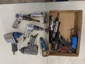 lot 150 image: Craftsman & Blue-Point Pneumatic Tool Set - Impact Wrenches, Die Grinders