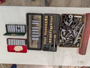 lot 158 image: Assorted Socket Sets & Torque Wrench Kit - SAEMetric Sockets, Adapters & Bits
