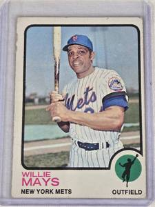 lot 52 image: Willie Mays 1973 Topps #305 - New York Mets Vintage Baseball Card