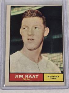 lot 284 image: Jim Kaat 1961 Topps #63 - Minnesota Twins Vintage Baseball Card