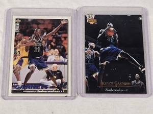lot 335 image: Lot of 2 Kevin Garnett Rookie Basketball Cards