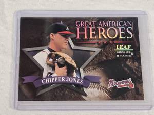 lot 351 image: Chipper Jones 1998 Donruss Great American Heroes #7 Numbered Insert 11852500 - Atlanta Braves Baseball Card