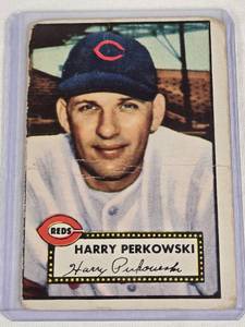 lot 371 image: Harry Perkowski 1952 Topps #142 - Cincinnati Reds Vintage Baseball Card