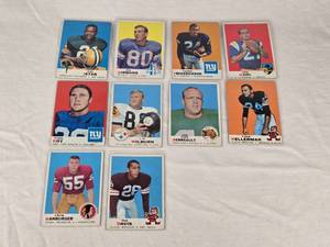 lot 384 image: Lot of 10 Vintage Football Cards Featuring Players Like Jim Gibbons and John Hadl