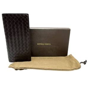 lot 39 image: Bottega Veneta Intrecciato Dark Brown Leather Continental Wallet Pre-Owned Retail $1,150