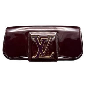lot 19A image: Louis Vuitton Amarante Vernis Sobe Clutch Pre-Owned Retail $1,350