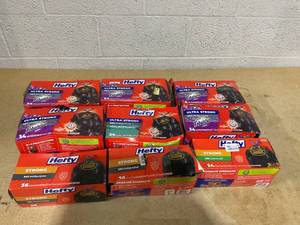 lot 313 image: LOT OF 9 Hefty Trash Bags