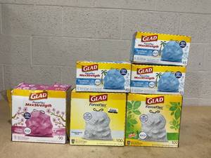 lot 320 image: LOT OF 6 Glad Trash Bags