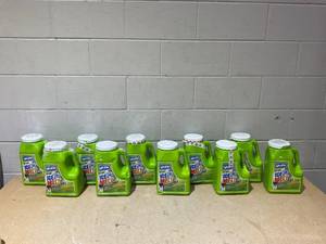 lot 86 image: LOT OF 10 Splash Ice Melt Pet Safe