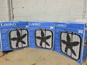 lot 265 image: LOT OF 3 Lasko Air Circulating Box Fans Black