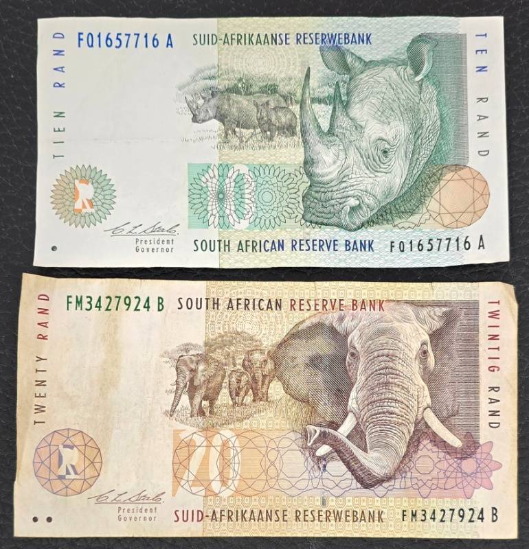 lot 272CH image: South African Rand Banknotes - 10 Rand & 20 Rand (Lot of 2)