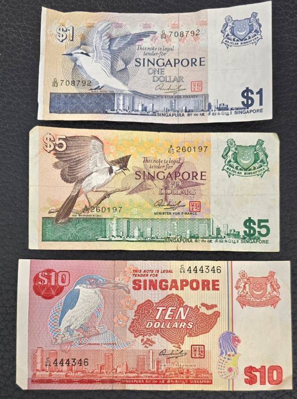 lot 268CH image: Singapore Birds Series Banknote Set - $1, $5, $10, $50 (Decommissioned)