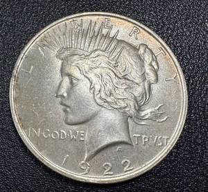 lot 2KC image: 1922 Peace Dollar