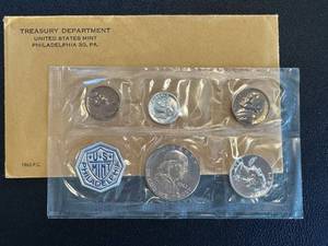 lot 38KC image: 1962 Philadelphia Mint Set (5 Coins) Lincoln Cent, Nickel, Dime, Quarter, Half Dollar