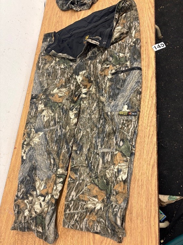 lot 145 image: Browning insulated hunting pants size 2XL