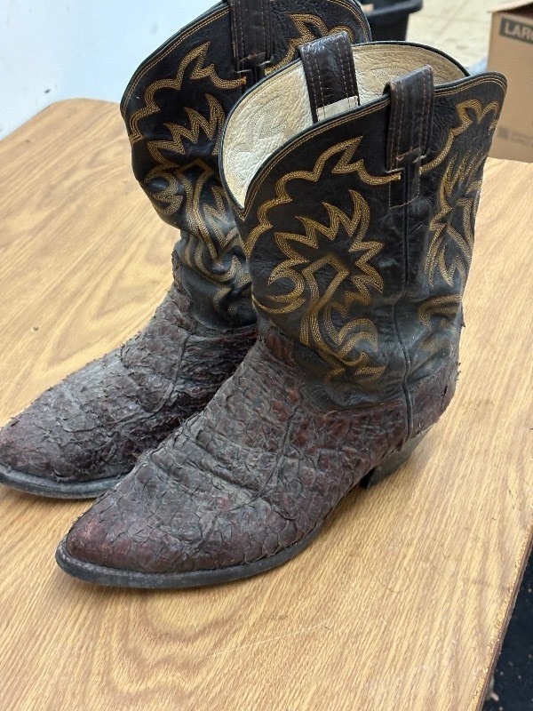lot 168 image: Cowboy Boots
