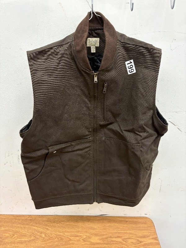 lot 199 image: Cabelas 2xl vest