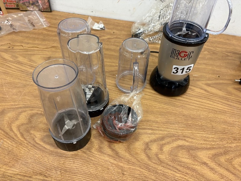 lot 315 image: Bullet blender and accessories
