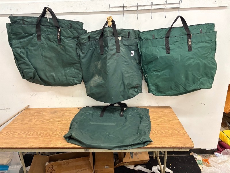 lot 327 image: Scent saver lot 4 travel bags