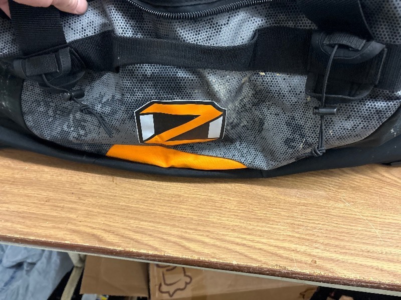 lot 340 image: Scent controlled duffle bag