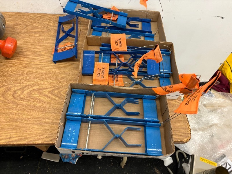 lot 357 image: Set of 9 tip ups