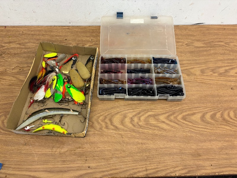 lot 372 image: tackle boxes of spoons and plastics