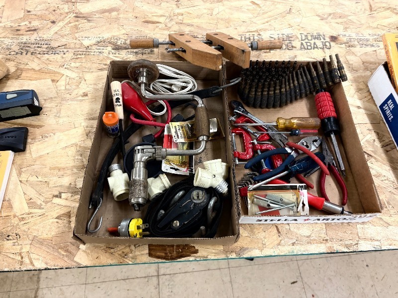 lot 392 image: Assortment of garage items including spent shells belt