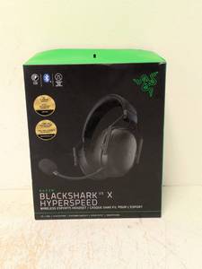 lot 51 image: NEW RAZER BLACKSHARK V3 X HYPERSPEED WIRELESS ESPORTS HEADSET