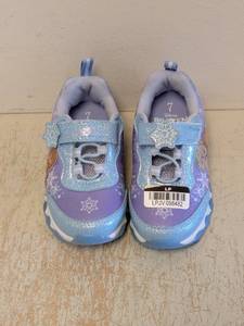 lot 19 image: NEW FROZEN KIDS SHOES SIZE 7