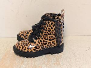 NEW ART CLASS KIDS SHOES SIZE 13 TAN/KAYDEN