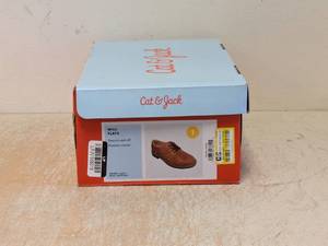 lot 8 image: CAT & JACK KIDS DRESS SHOES SIZE 1 BROWN