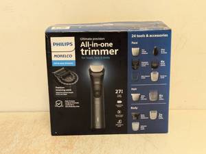 lot 73 image: PHILIPS NORELCO ULTIMATE PRECISION ALL-IN-ONE TRIMMER