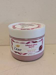 lot 102 image: NEW DOVE FROSTED PLUM BERRY BODY SCRUB